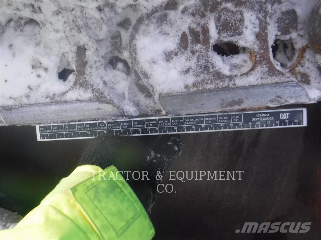 CAT D9 Гусеничные бульдозеры