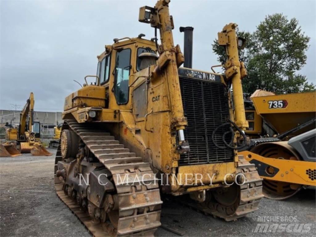CAT D9N Гусеничные бульдозеры