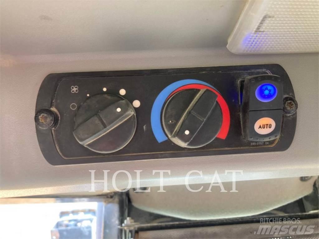 CAT D9T Гусеничные бульдозеры