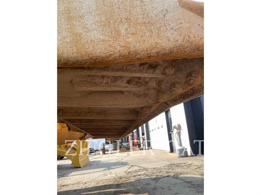 CAT D9T Гусеничные бульдозеры