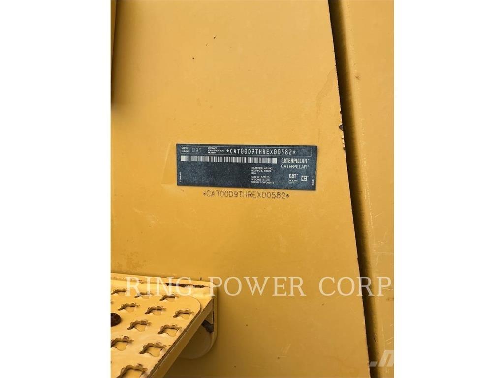 CAT D9T Гусеничные бульдозеры