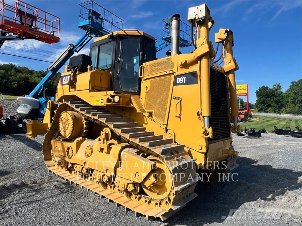 CAT D9T Гусеничные бульдозеры