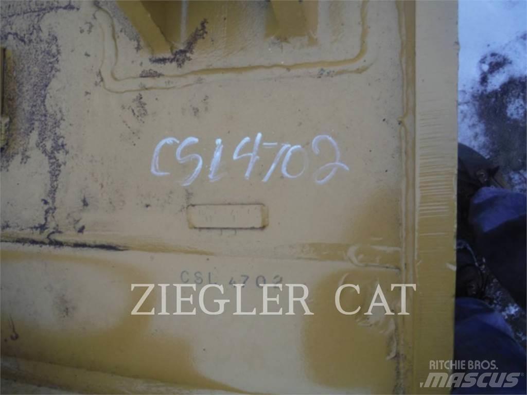 CAT D9TSUBLADE Бульдозерные отвалы