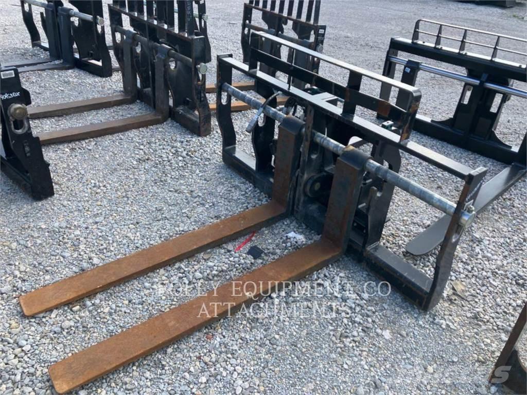 CAT FKTHT60 Телескопические погрузчики