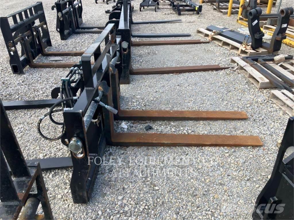CAT FKTHT60 Телескопические погрузчики