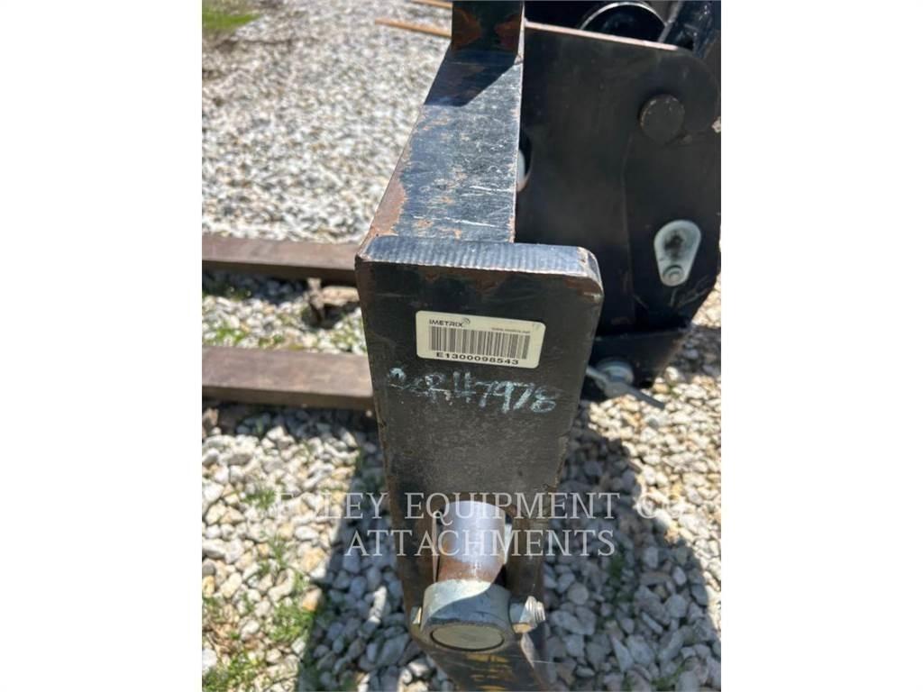 CAT FKTHT60W Телескопические погрузчики