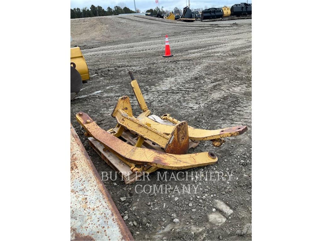 CAT FRONT SCARIFIER Навесные рыхлители