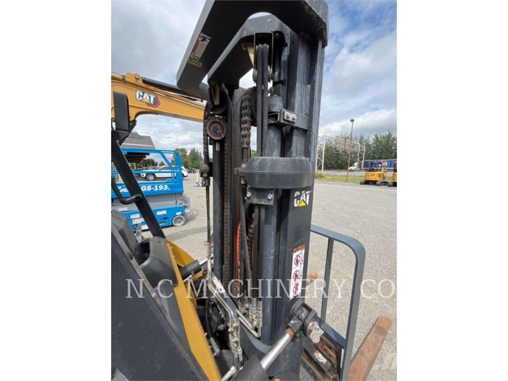 CAT GP30N5 Газовые погрузчики