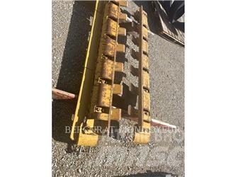 CAT GRATTOIR CS76 Уплотнители грунта