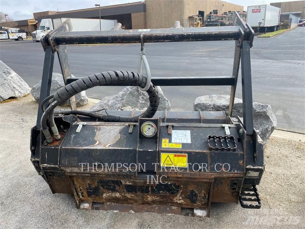 CAT HM415 Лесовые мулчеры