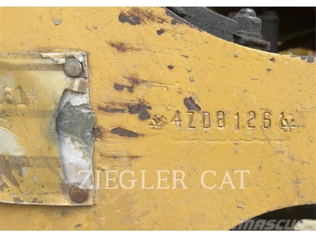 CAT IT18B Фронтальные погрузчики