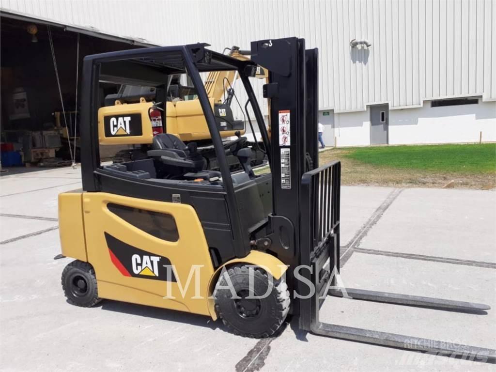 CAT LIFT TRUCKS 2EP5000 Другие складские механизмы