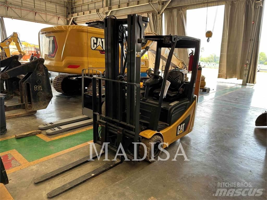 CAT LIFT TRUCKS 2ET4000 Другие складские механизмы