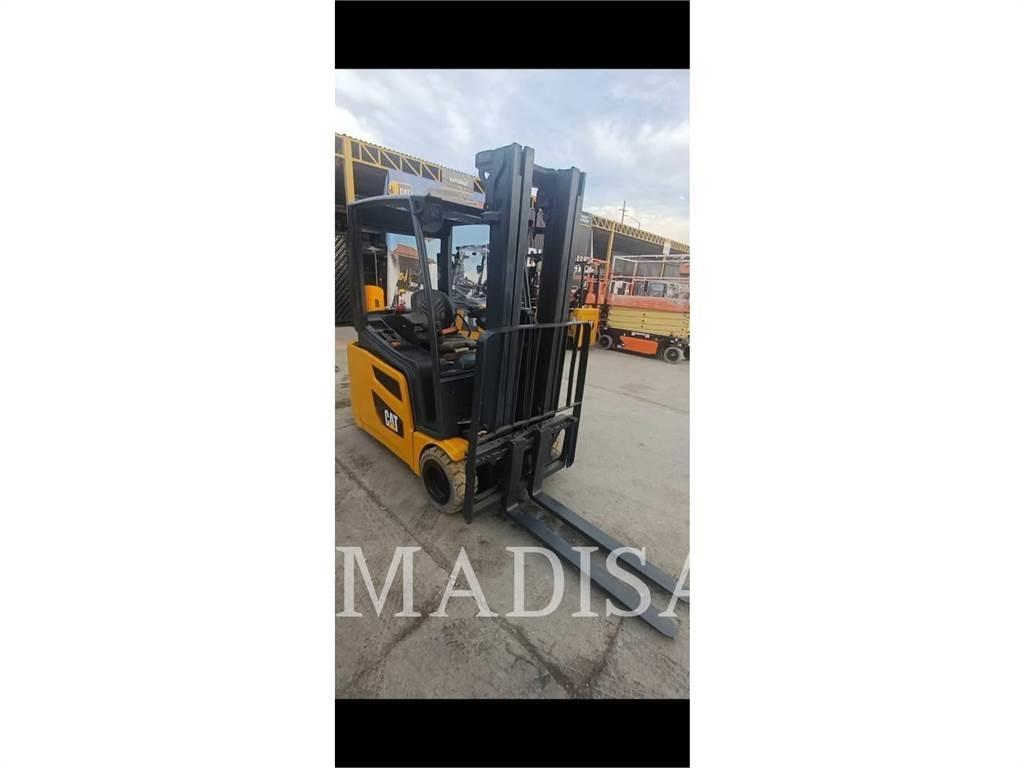 CAT LIFT TRUCKS 2ET4000 Другие складские механизмы