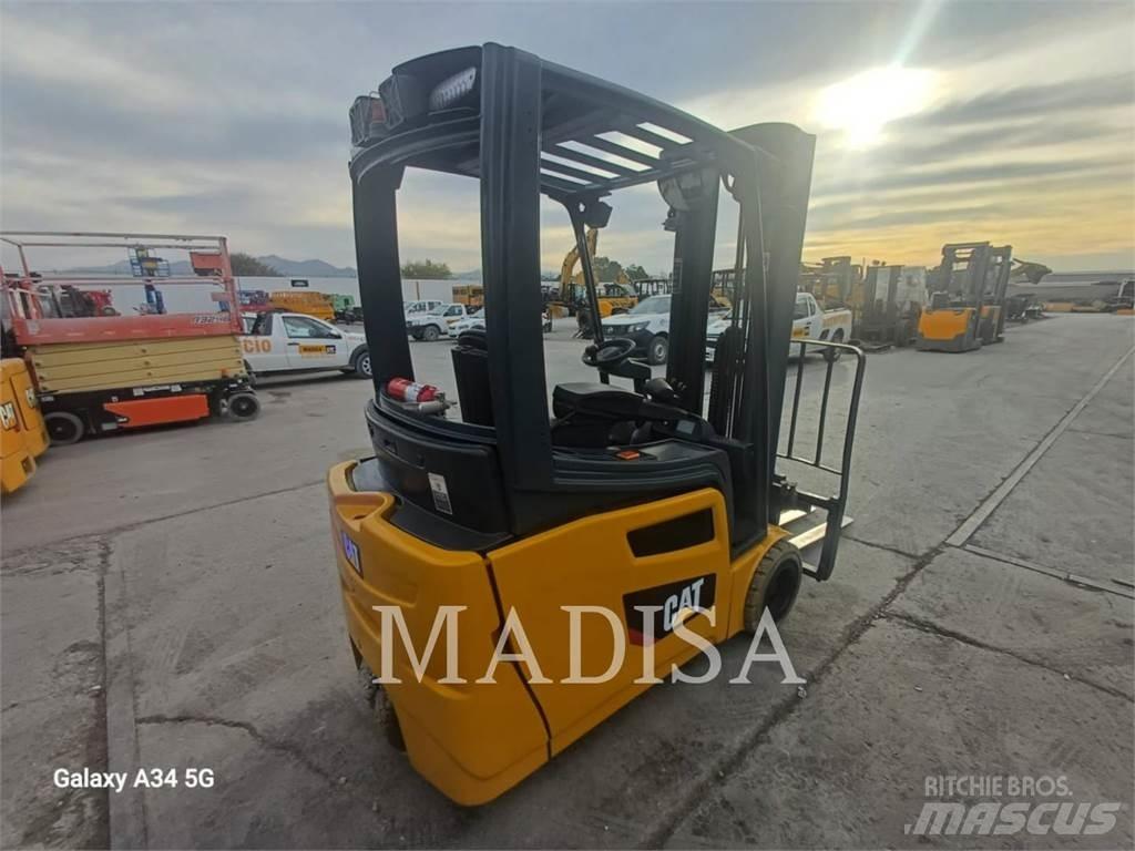 CAT LIFT TRUCKS 2ET4000 Другие складские механизмы