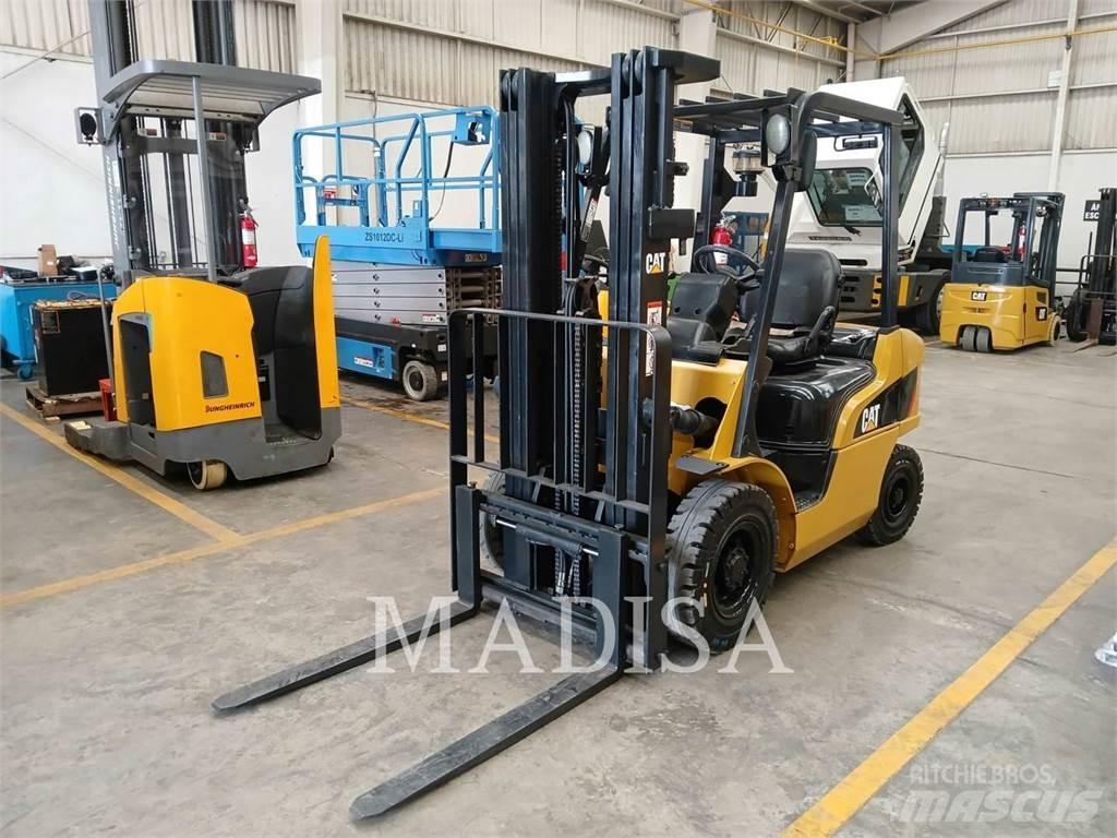 CAT LIFT TRUCKS DP25NM5 Другие складские механизмы