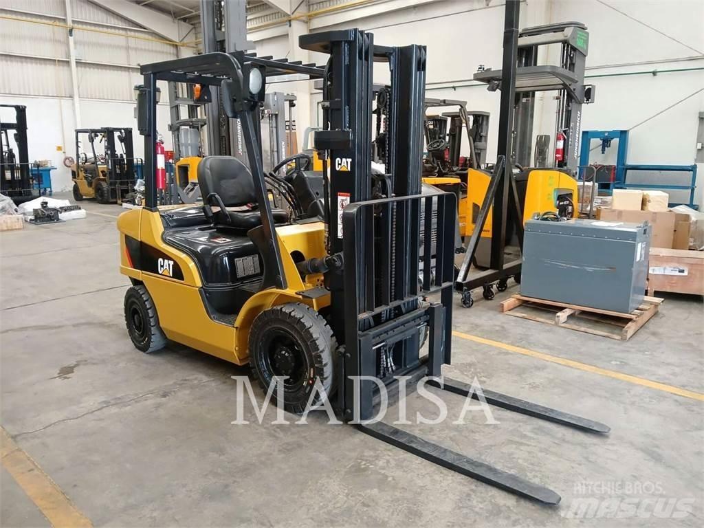 CAT LIFT TRUCKS DP25NM5 Другие складские механизмы
