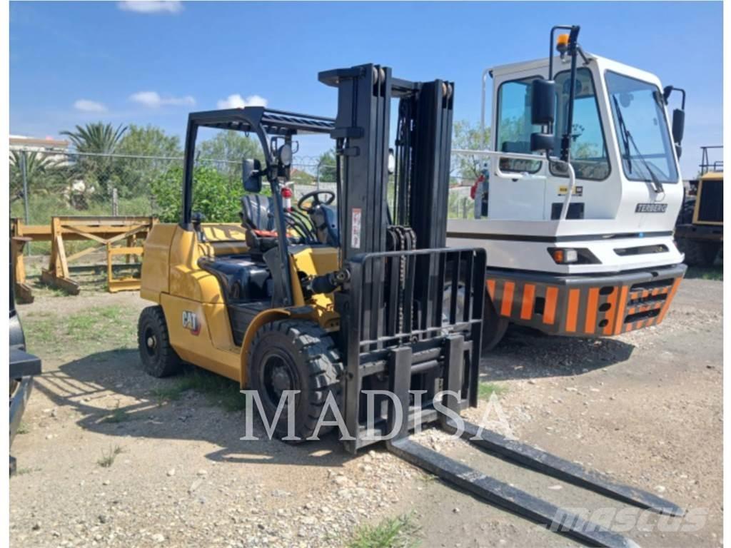 CAT LIFT TRUCKS DP50CNM Дизельные погрузчики
