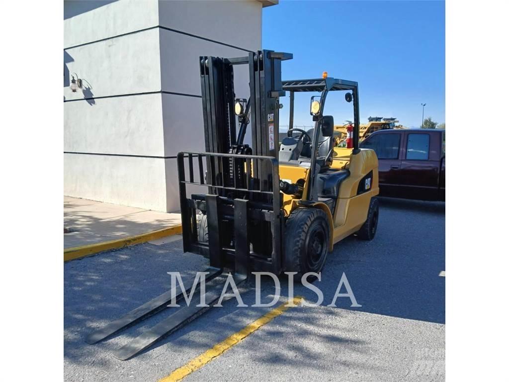 CAT LIFT TRUCKS DP50NM Дизельные погрузчики