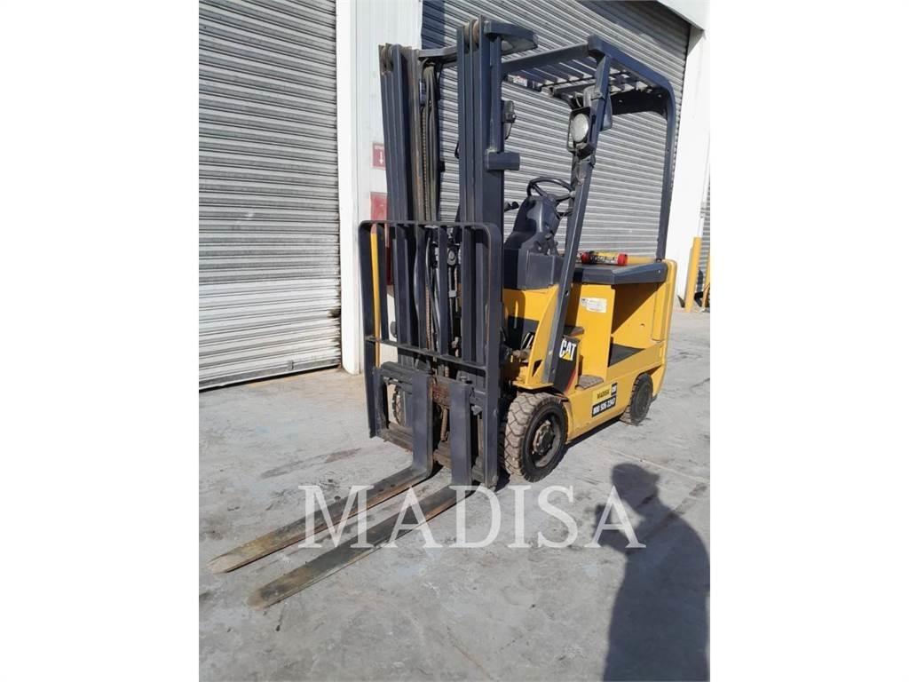 CAT LIFT TRUCKS E3500-AC Другие складские механизмы