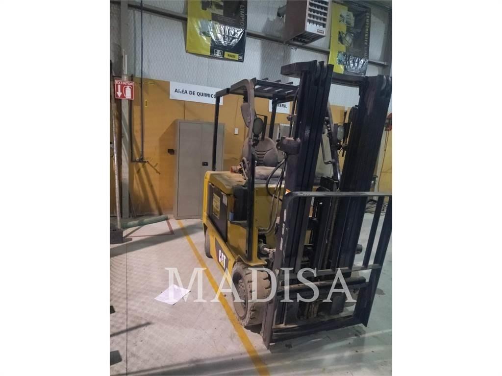 CAT LIFT TRUCKS EC25LN2 Другие складские механизмы