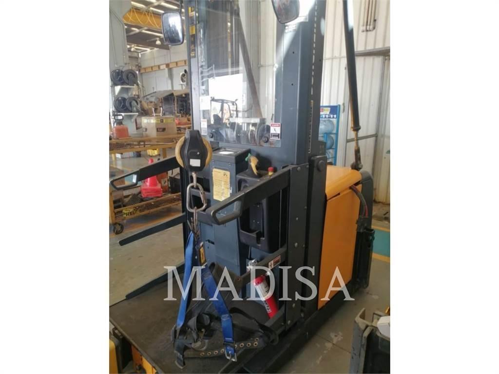 CAT LIFT TRUCKS EKS308 Другие складские механизмы