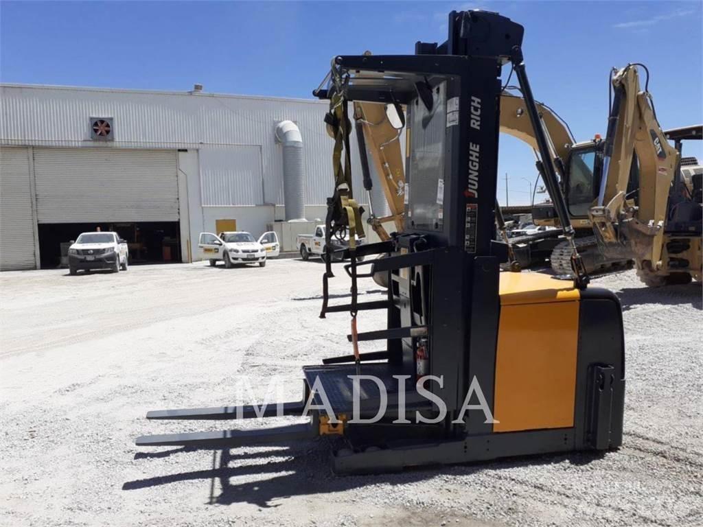 CAT LIFT TRUCKS EKS308 Другие складские механизмы