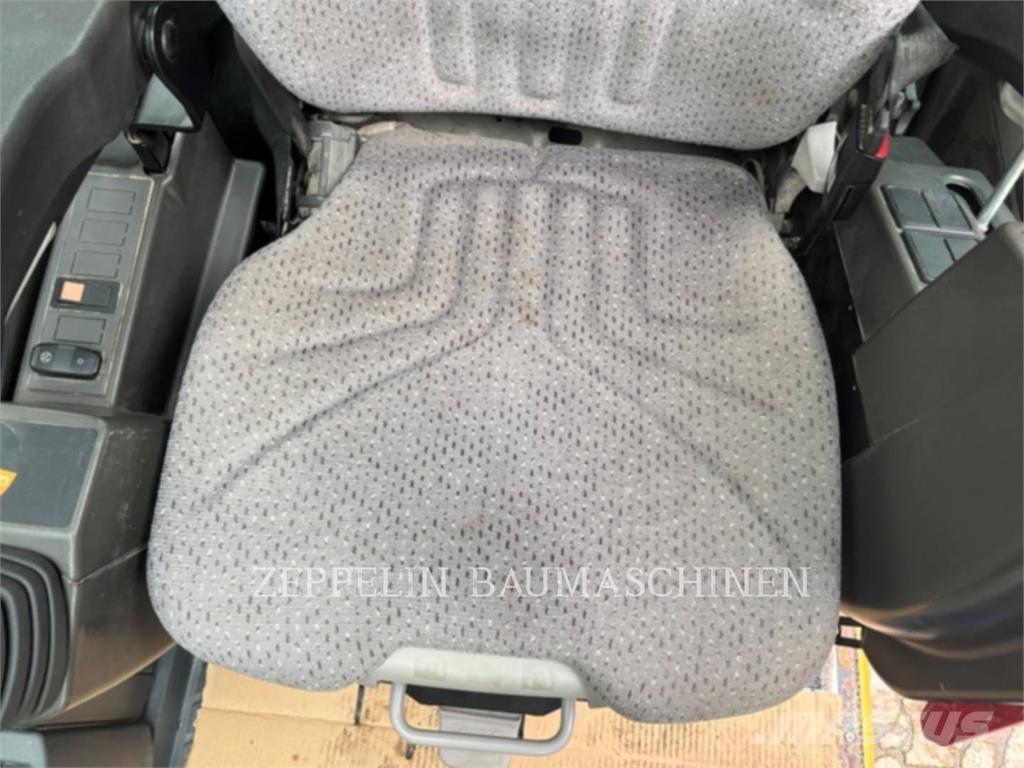 CAT M314F Колёсные экскаваторы