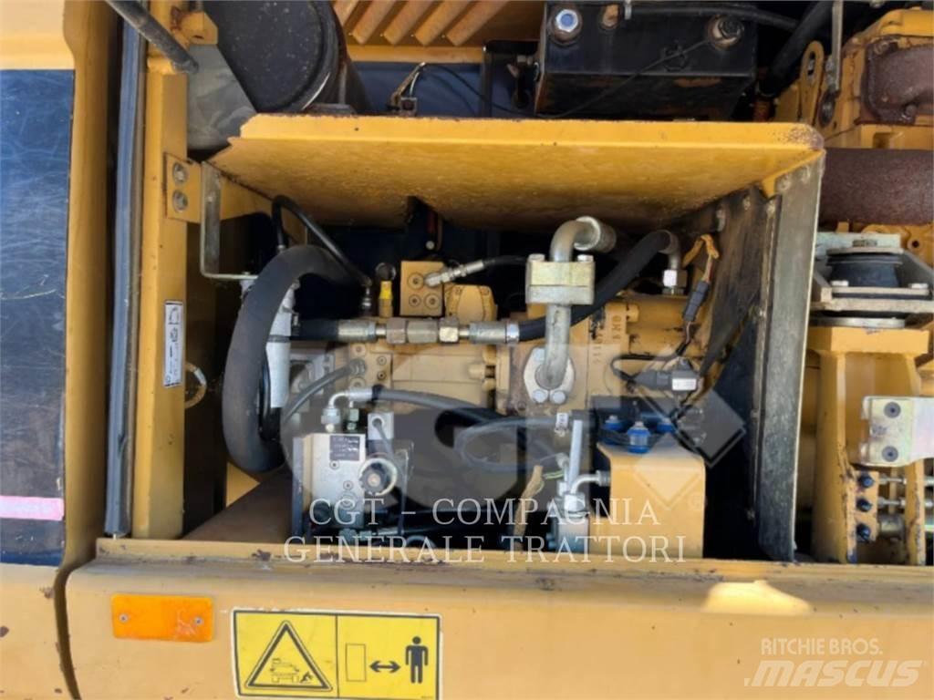 CAT M315C Колёсные экскаваторы