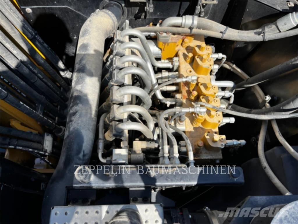CAT M315F Колёсные экскаваторы