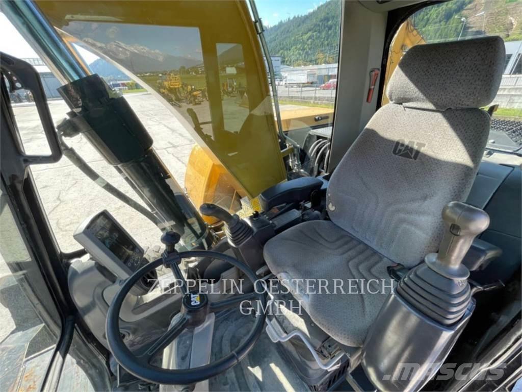 CAT M316D Колёсные экскаваторы