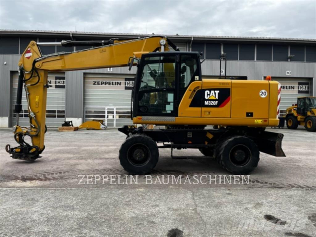 CAT M320F Колёсные экскаваторы