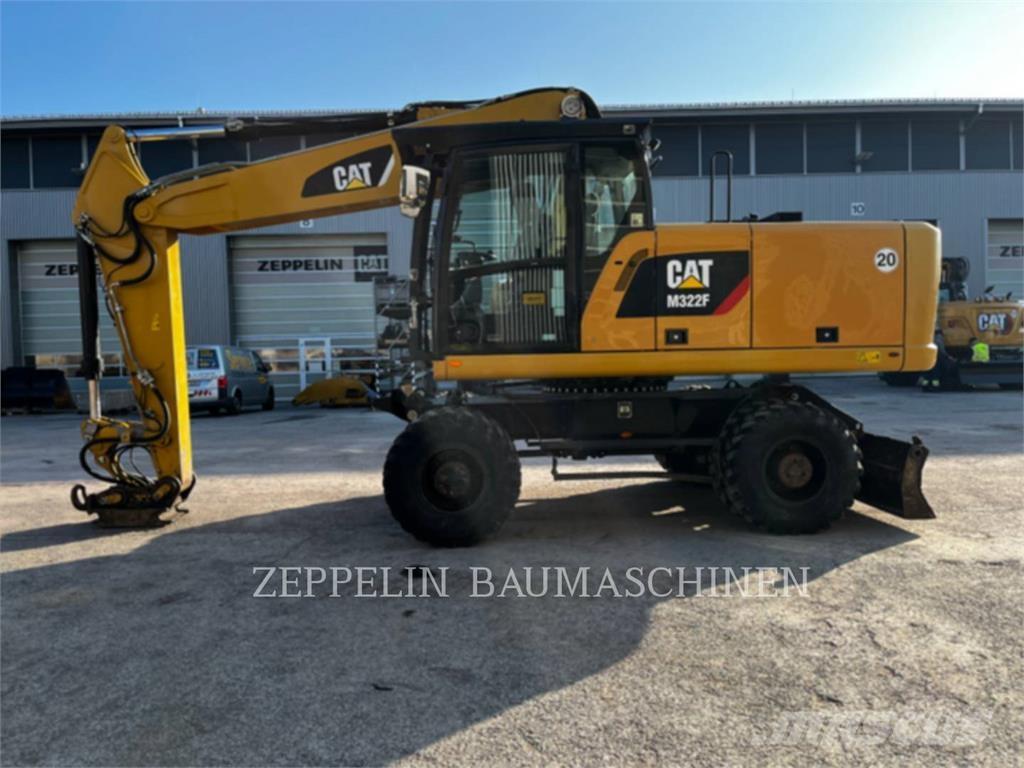 CAT M322F Колёсные экскаваторы