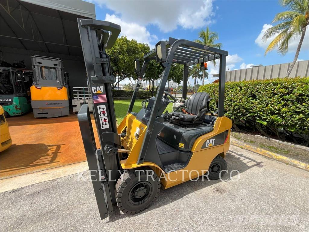 CAT MCFGP18N5 Газовые погрузчики