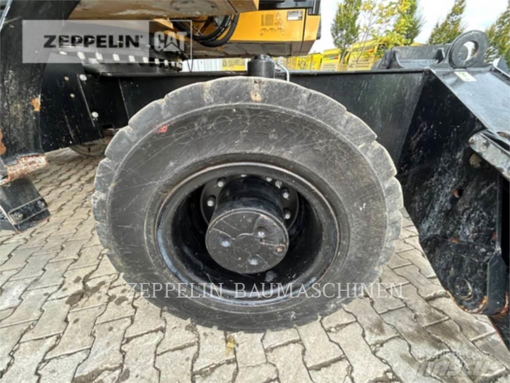 CAT MH3024-06C Экскаваторы для разрушения