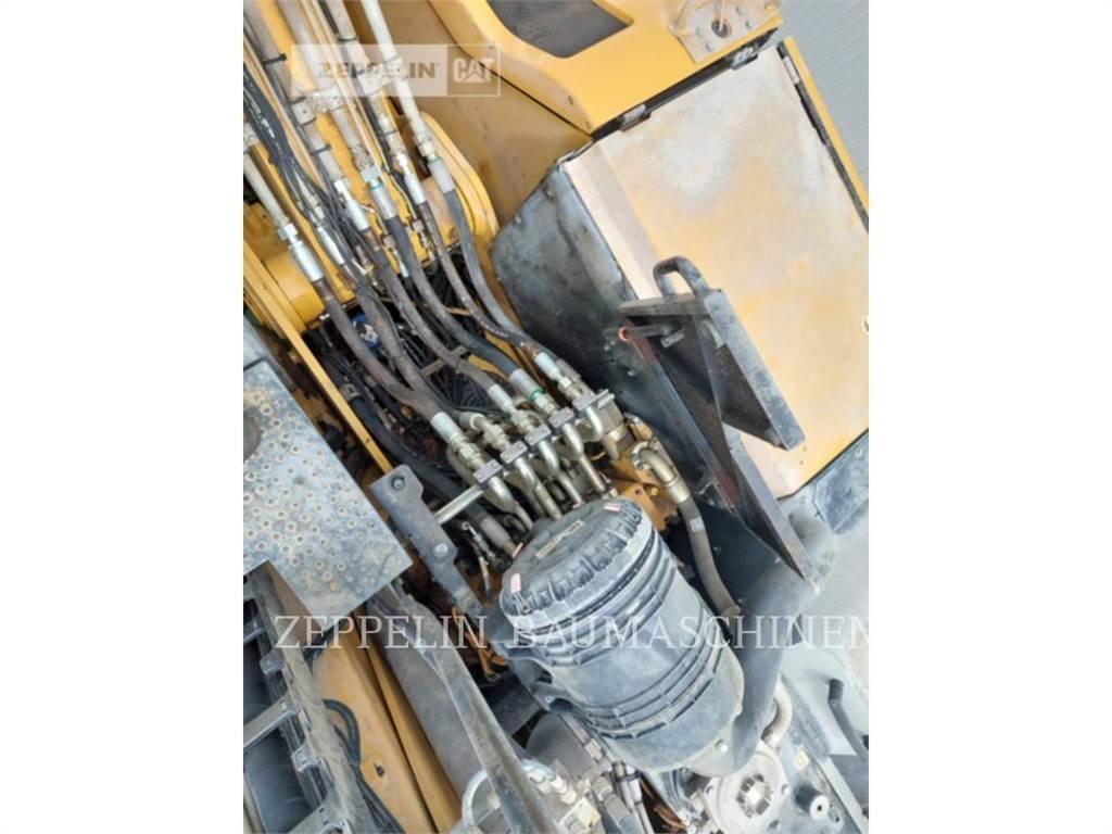 CAT MH3024-06C Экскаваторы для разрушения