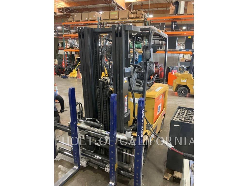 CAT MITSUBISHI EC30N2 Электропогрузчики