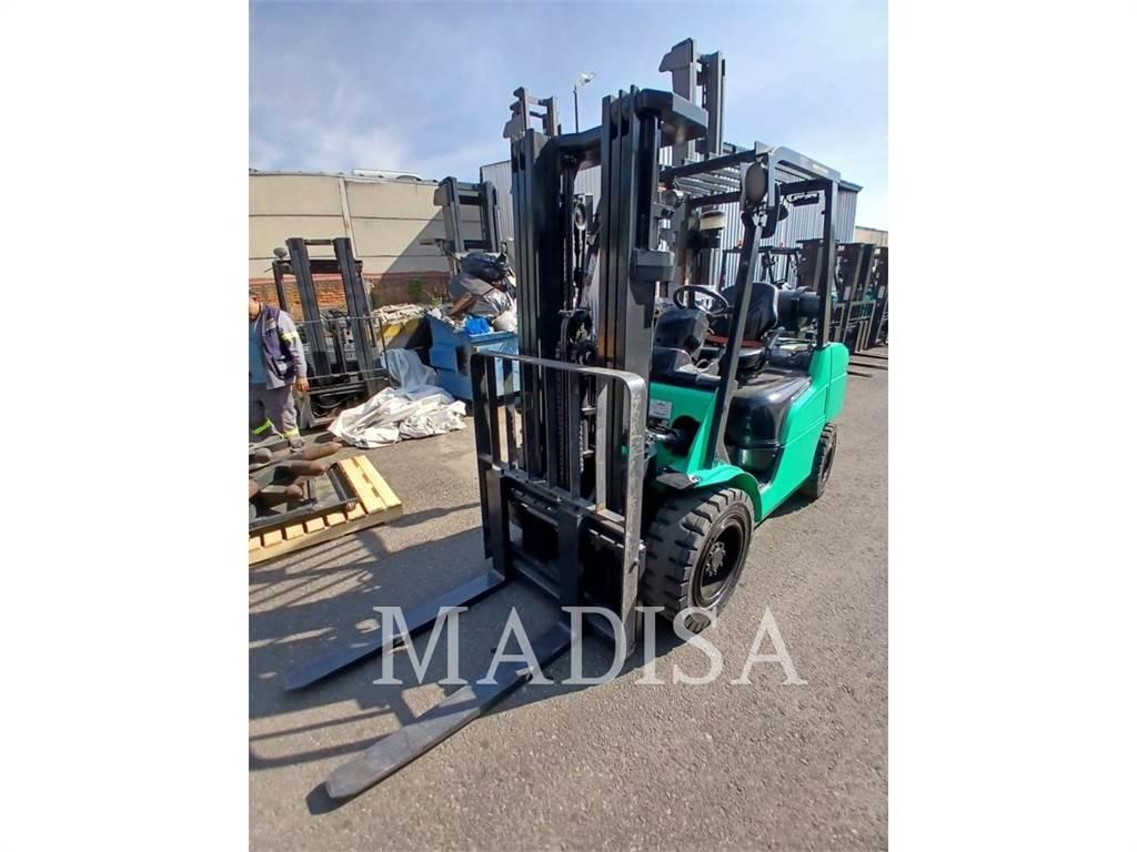 CAT MITSUBISHI FG30N-LP Другие складские механизмы