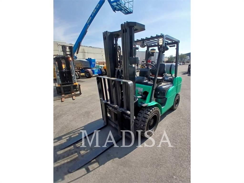 CAT MITSUBISHI FG30N-LP Другие складские механизмы