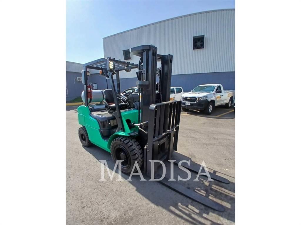 CAT MITSUBISHI FG30N-LP Другие складские механизмы