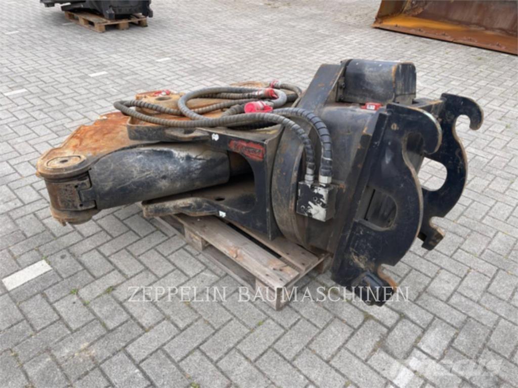 CAT MP318 Строительные дробилки