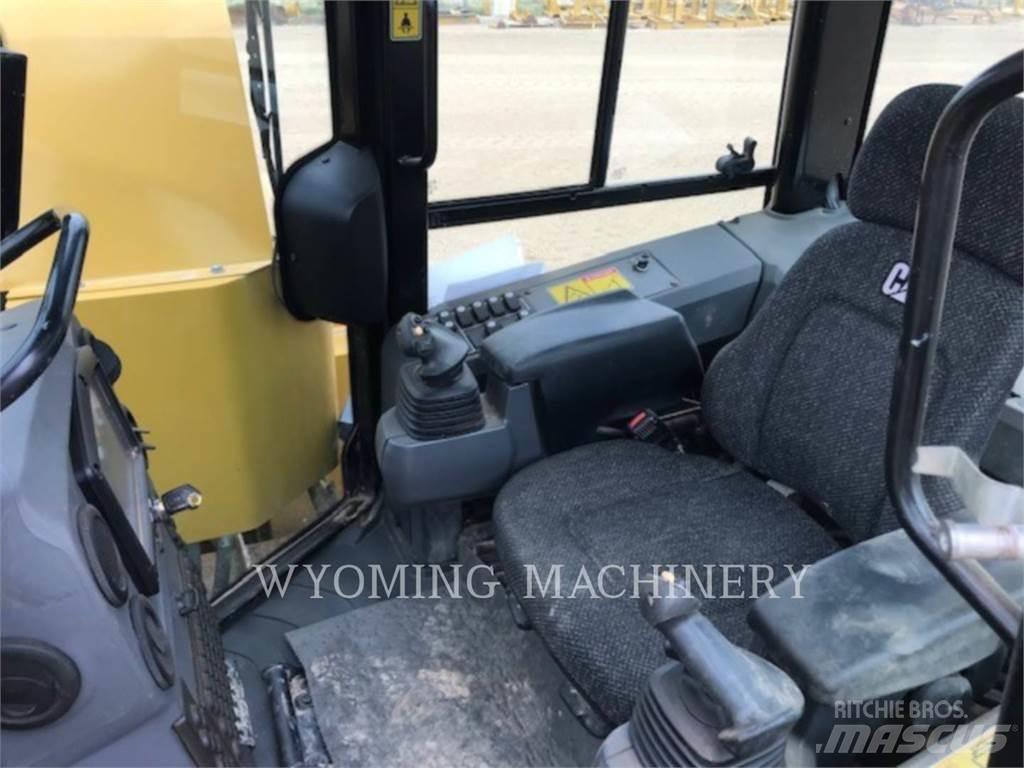 CAT PL61 Трубоукладчики