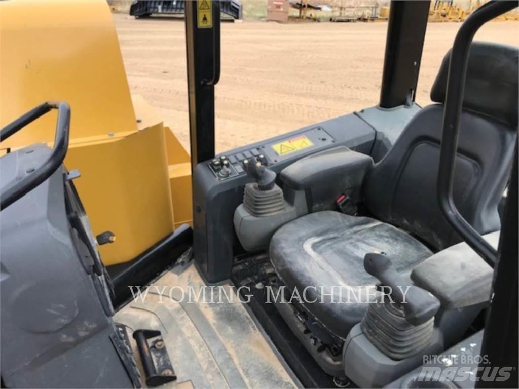 CAT PL61 Трубоукладчики