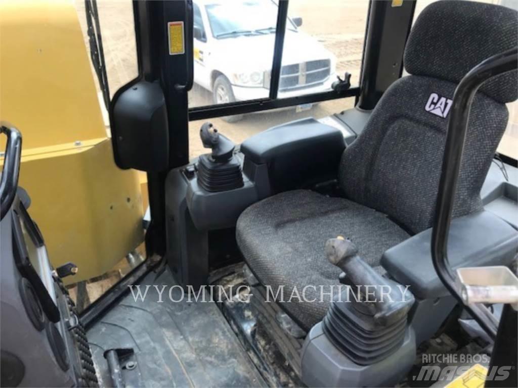 CAT PL61 Трубоукладчики