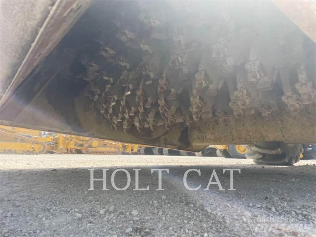 CAT RM400 CAB Фронтальные погрузчики