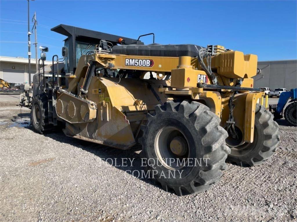 CAT RM500B Асфальтоукладчики