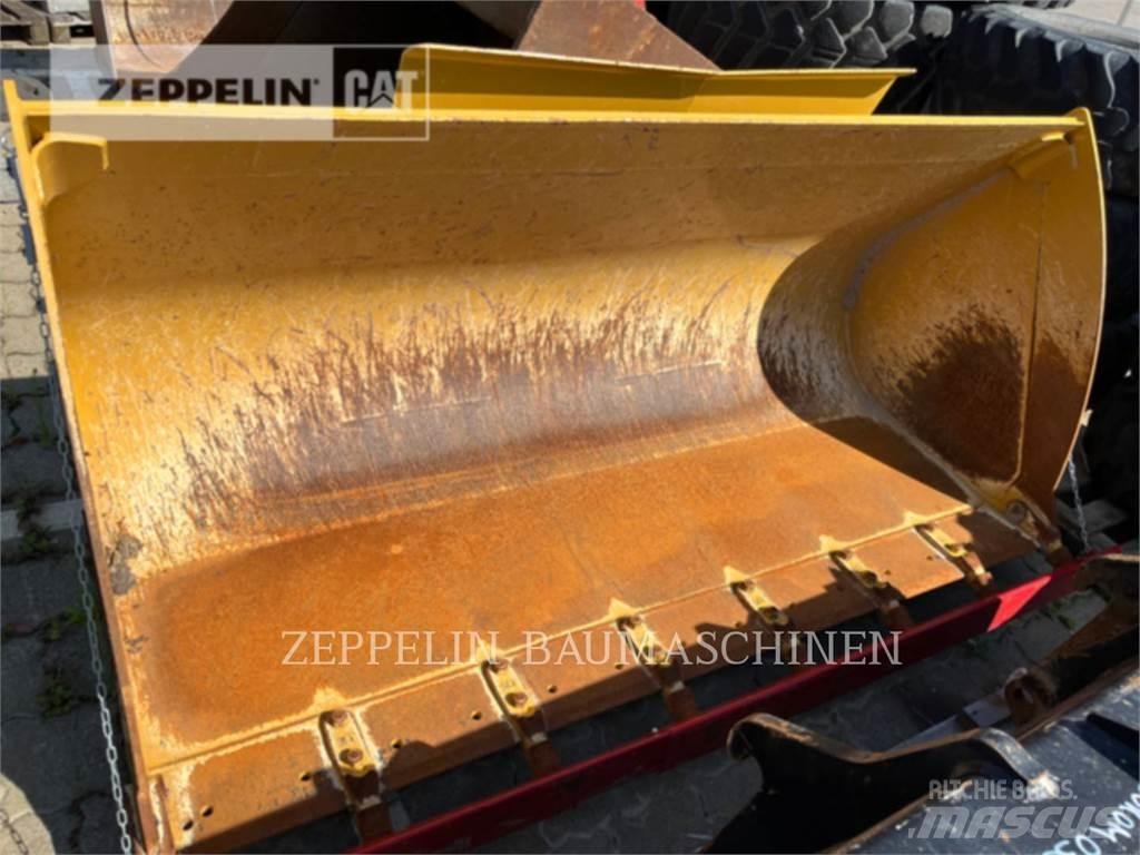 CAT SCHAUFEL CAT 918M Ковши
