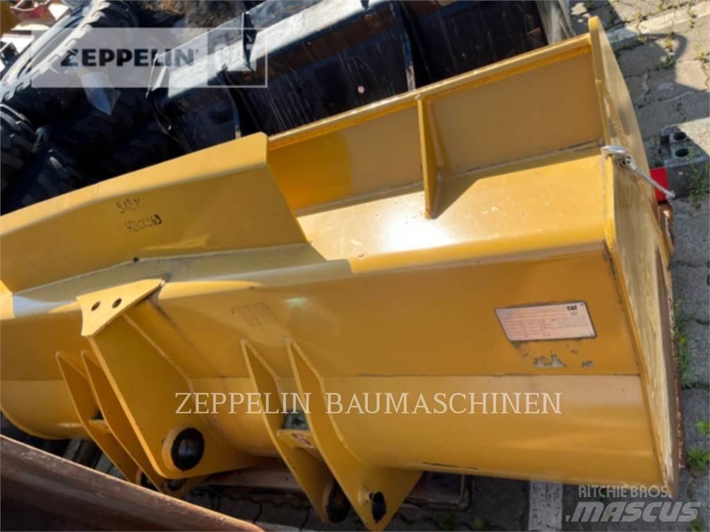 CAT SCHAUFEL CAT 918M Ковши