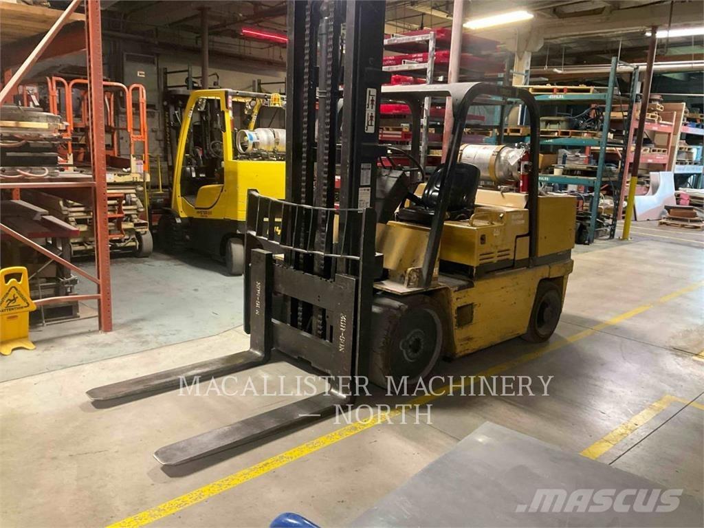CAT T150D Другие складские механизмы