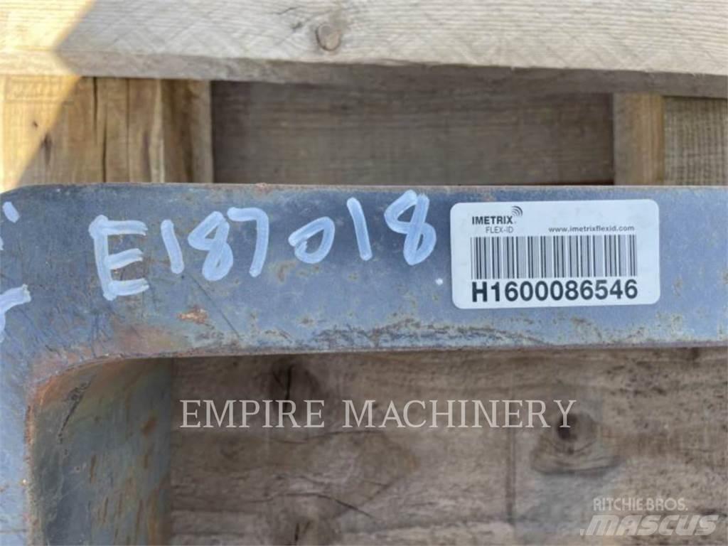 CAT TH TNS72 Паллетные вилы для фронтальных погрузчиков